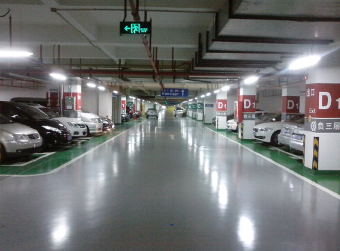 停車場地坪漆.jpg