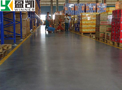 倉(cāng)儲(chǔ)金剛砂耐磨地坪.jpg